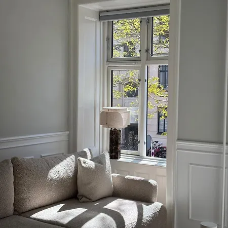 Luxury In Trendy Vesterbro Apartament