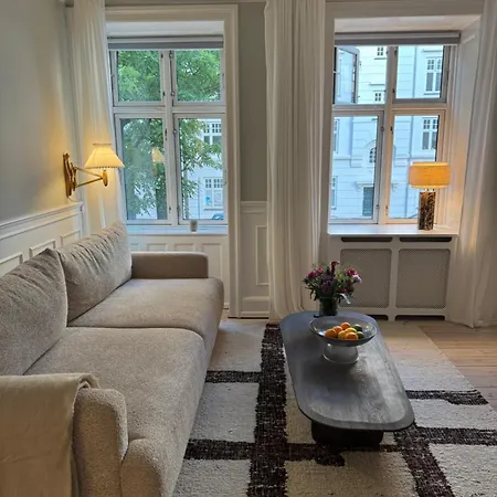 Apartment Stylish With Rooftop In Trendy Vesterbro *